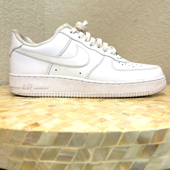 womens size 9 air force 1